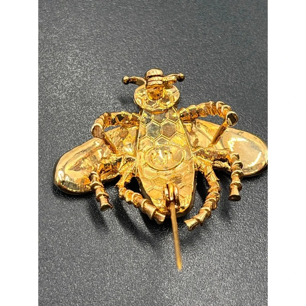 Kenneth Jay Lane KJL Signed Gold Tone Rhinestone Queen‎ Bee Blue Eyes Brooch Pin